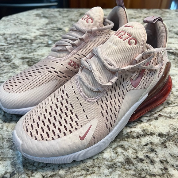 Nike Sneakers in Light Pink and Maroon - Picture 1 of 2